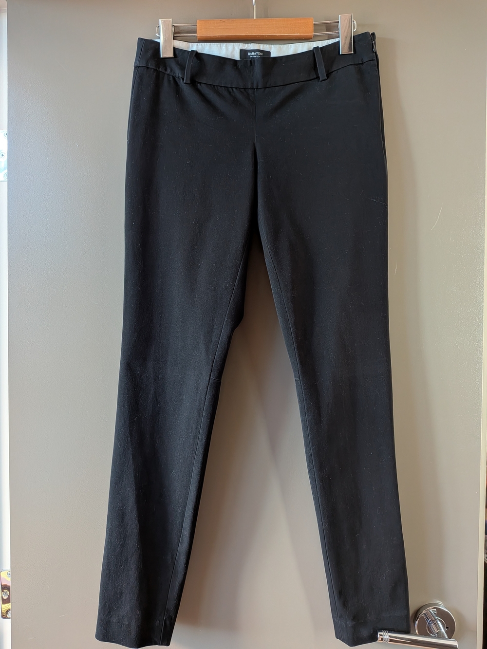 Aritzia Babaton Bi-Stretch Side-Zip Slim Dress Pants Black Size 4 Minimalist
